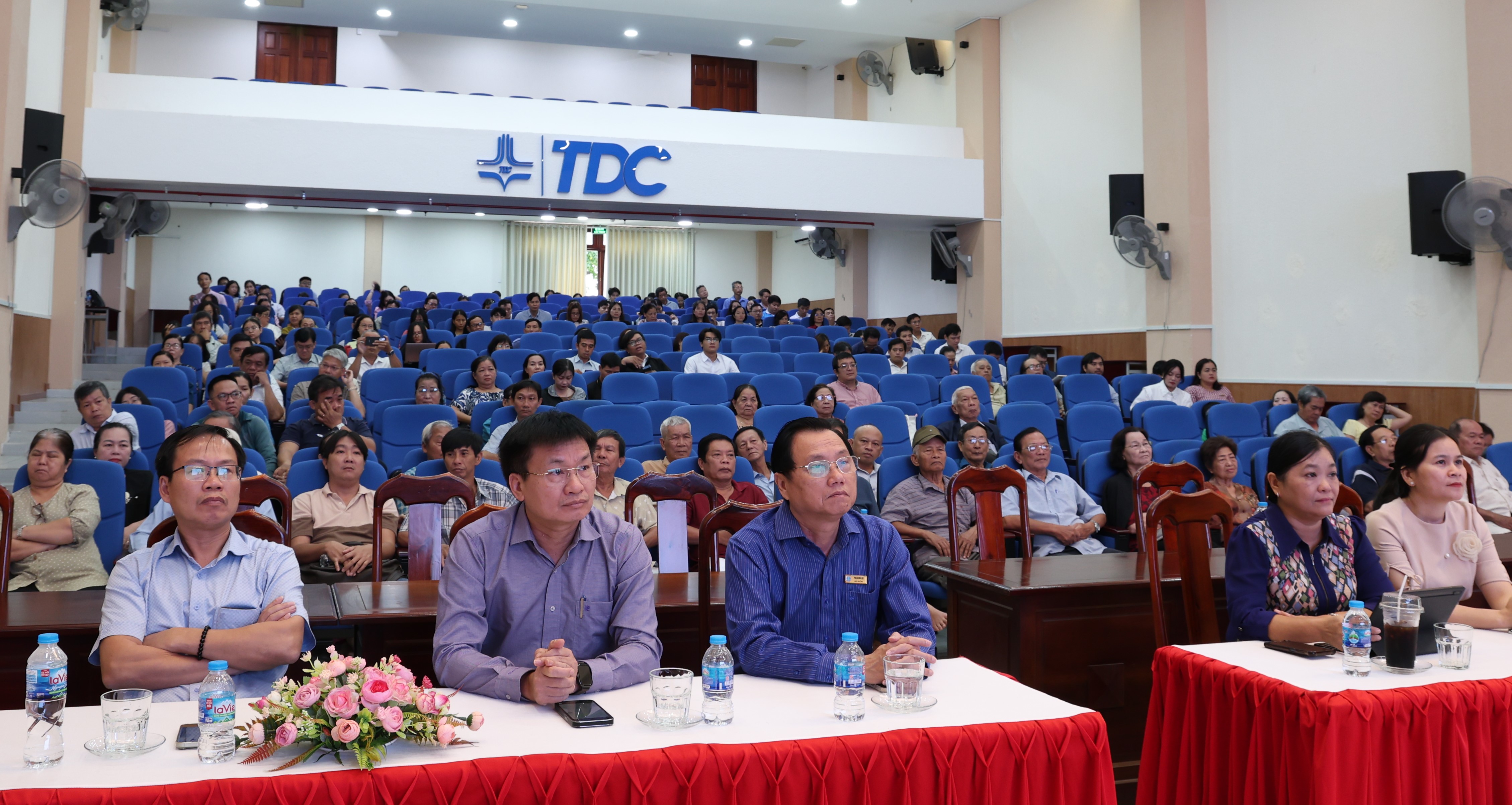 Trường Cao đẳng Công nghệ Thủ Đức là điểm cầu Hội nghị trực tuyến triển khai Nghị quyết Đại hội đại biểu Đảng bộ phường Thủ Đức lần thứ I, nhiệm kỳ 2025 – 2030 